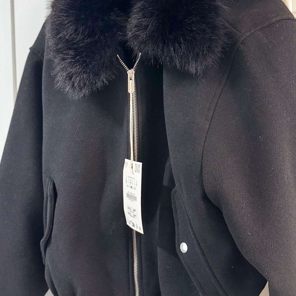 Zara Black Bomber Jacket with Faux-Fur Collar - Picture 7 of 9